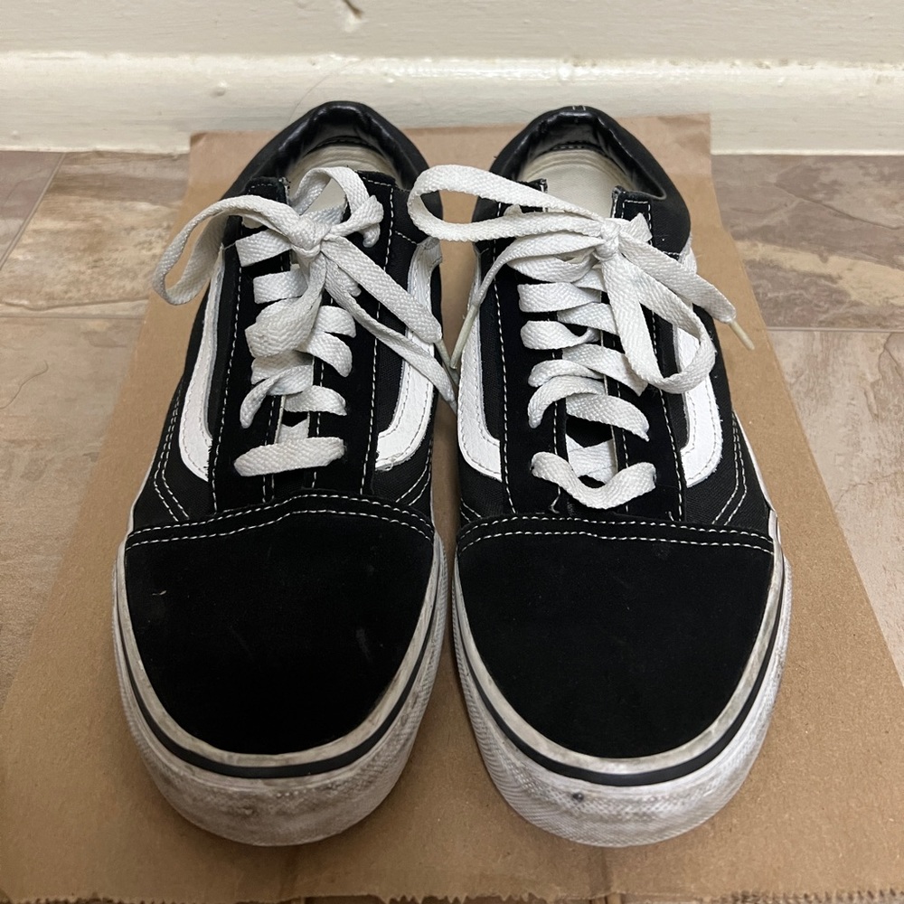 VANS black white classic old skool sneaker women’s size 6.5